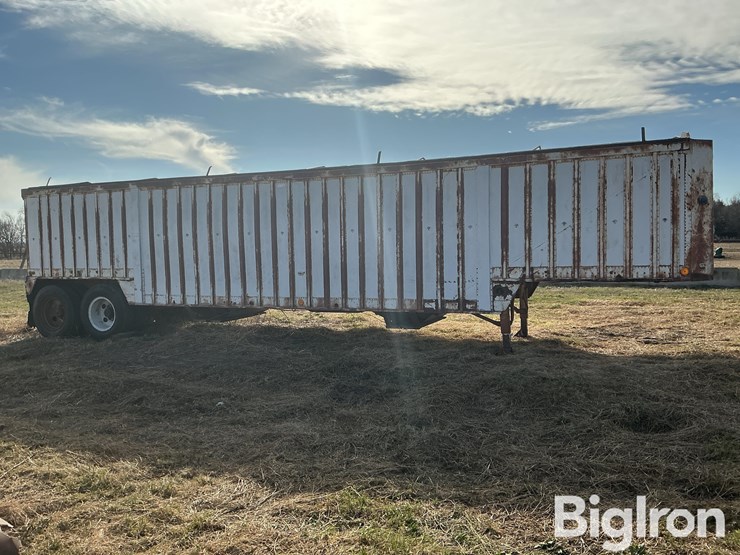 1973-hobbs-grain-trailer-image-4