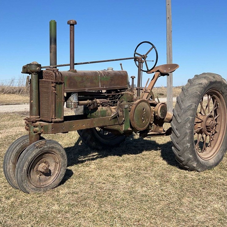 JOHN DEERE MODEL B