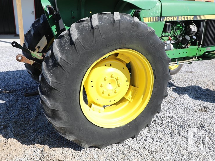 john-deere-2355-image-16