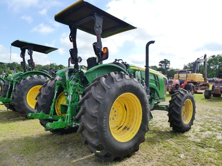 2024-john-deere-5120m-image-4