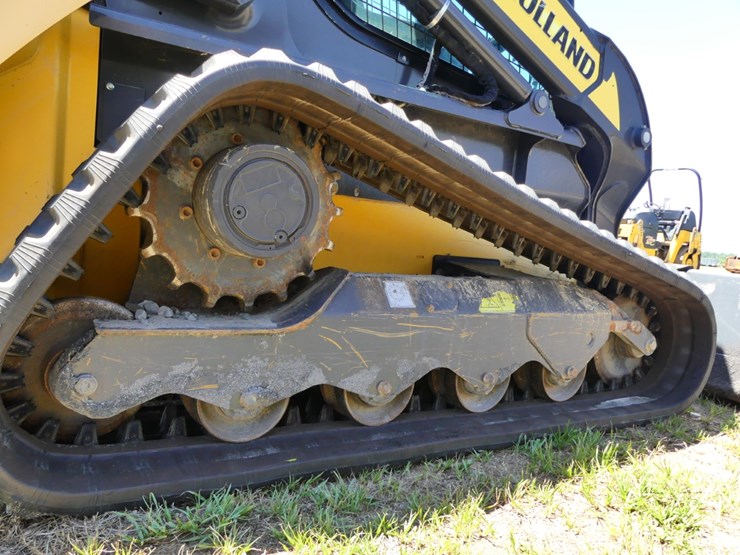 new-holland-c232-image-6