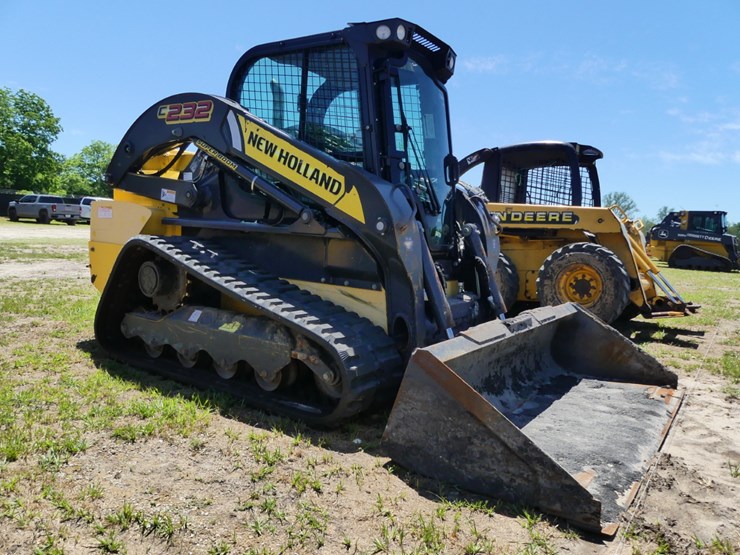 new-holland-c232-image-2
