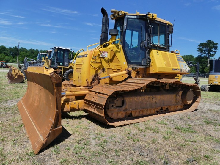 komatsu-d61px-image-1