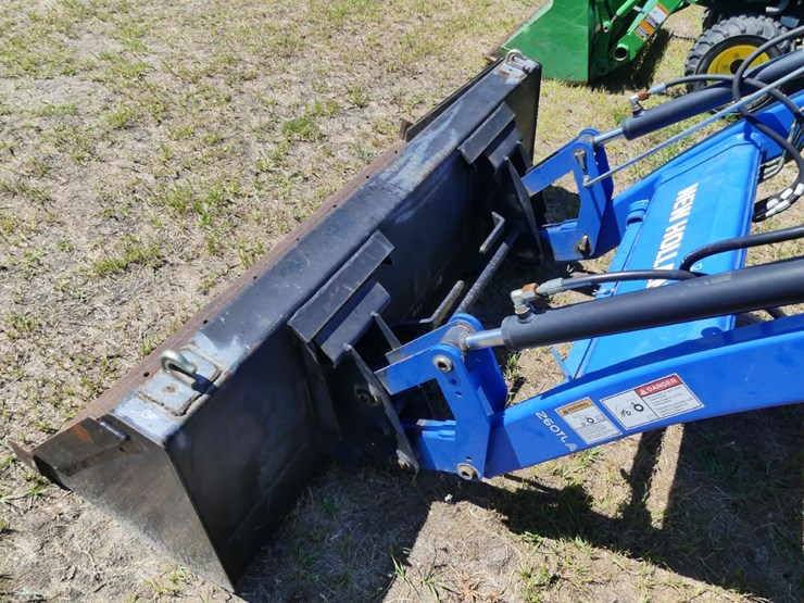 2017-new-holland-boomer-55-image-9