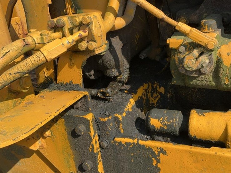 caterpillar-d4-image-41