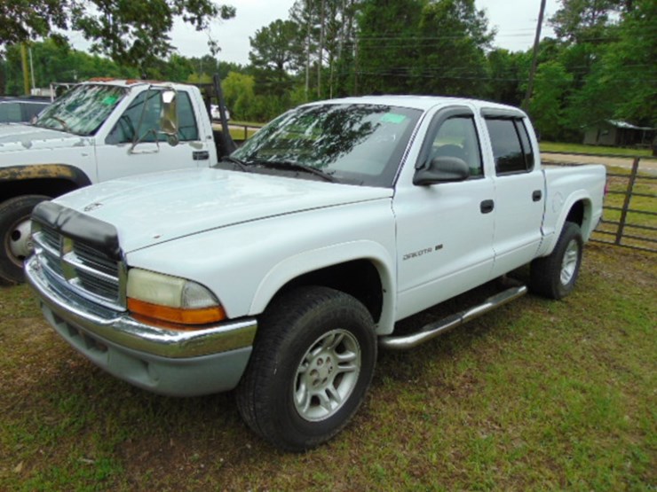 2001-dodge-dakota-image-1