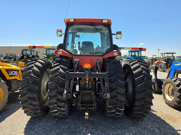 case-ih-mx240-image-11