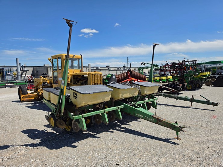 1993-john-deere-7200-image-12