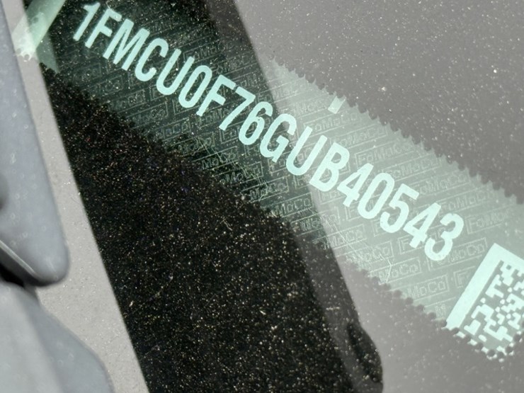 2016-ford-escape-image-9