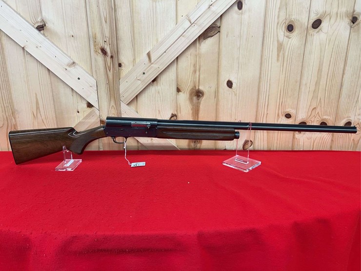 browning-light-twelve-semi-auto-shotgun-12-gauge-image-4