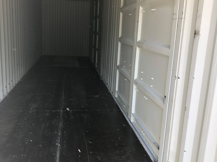 #84-•-40’-high-cube-shipping-container-image-4
