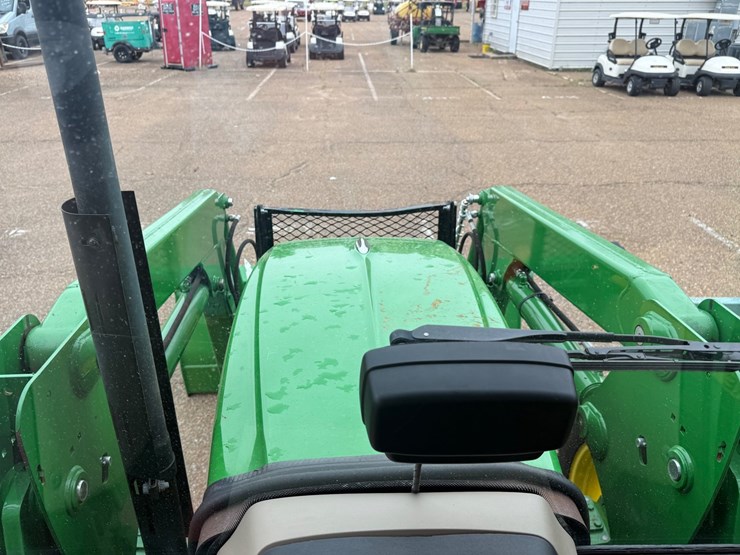 john-deere-5055e-image-37