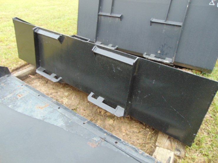 84"-low-profile-skid-steer-bucket--quick-attach-image-2