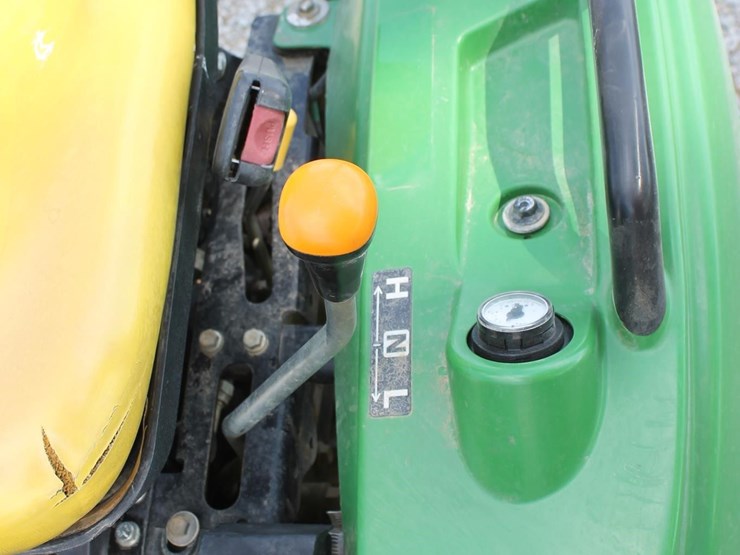 john-deere-1023e-image-18