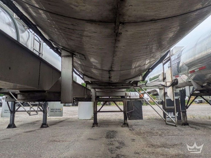 1993-brenner-307-ss-insulated-t/a-chemical-tanker-trailer-image-37