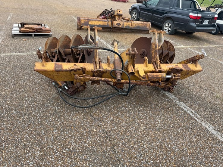 #9057-•-reynolds-levee-plow-image-4