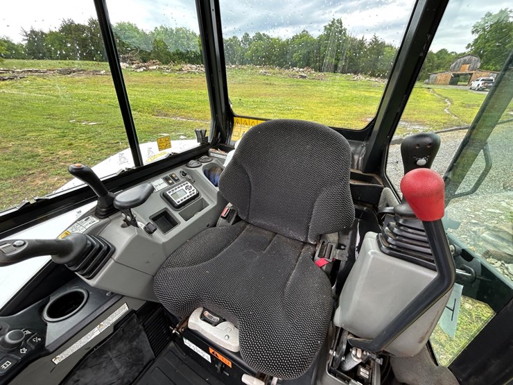 2022-bobcat-e42-image-19