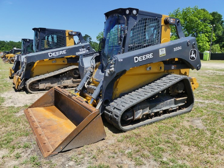 2020-deere-333g-image-1