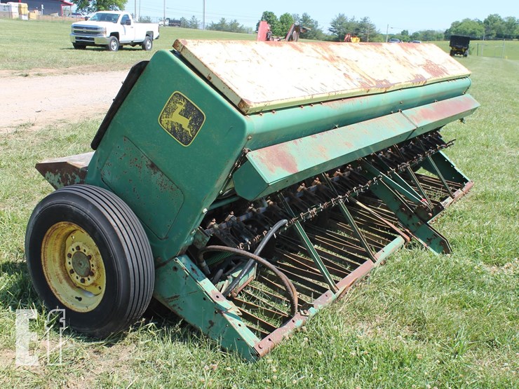 john-deere-8250-image-6