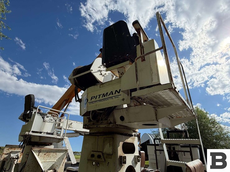 pitman-polecat-p70-digger-derrick-bed---prosser,-wa-image-15