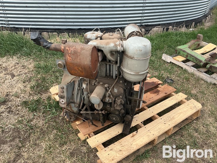 deutz-2-cyl-diesel-engine-image-2