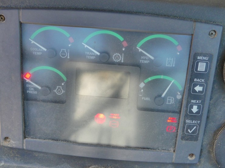 2004-deere-444j-image-13