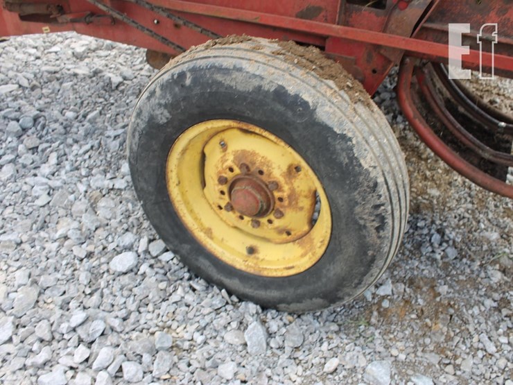 new-holland-273-image-6