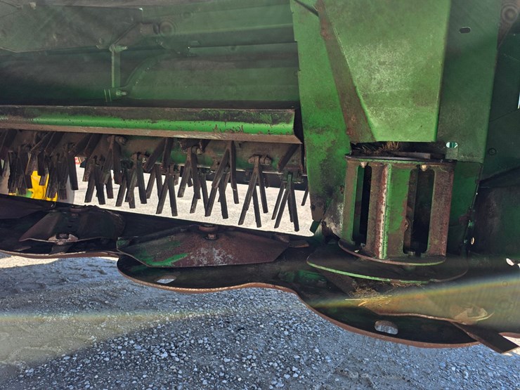 2021-john-deere-c350-image-10