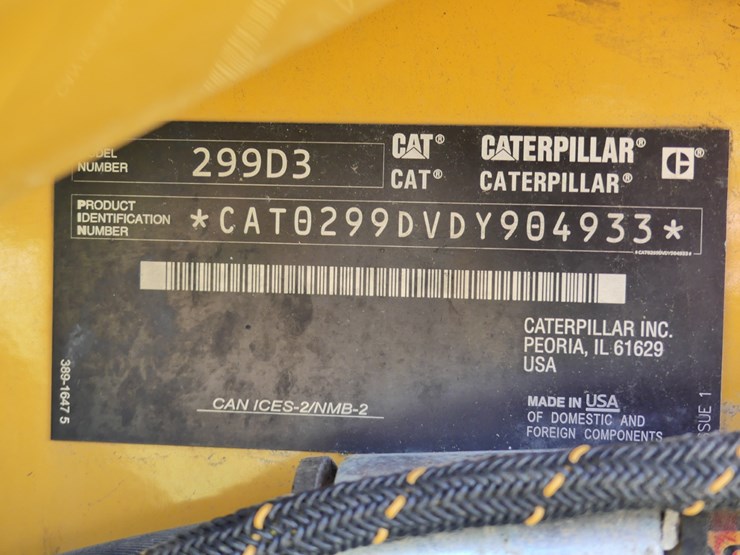 2021-caterpillar-299d3-image-18