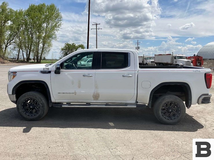 2020-gmc-sierra-1500-image-2