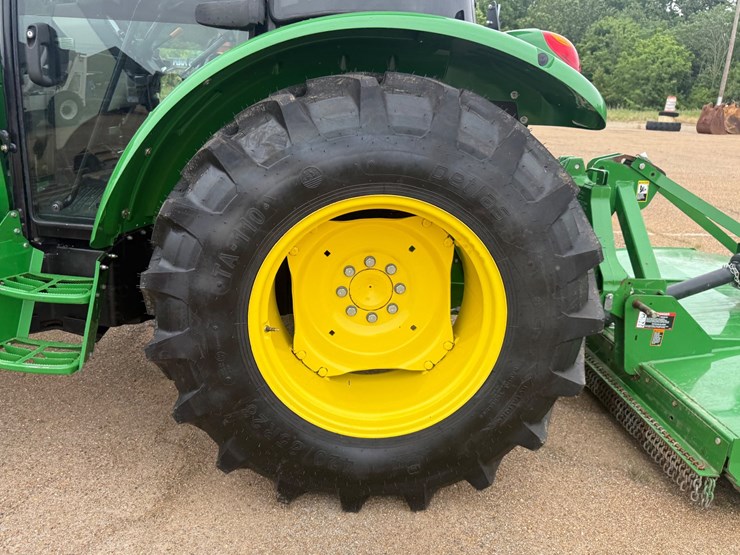 john-deere-5055e-image-23