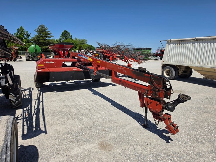 2011-new-holland-h7450-image-1