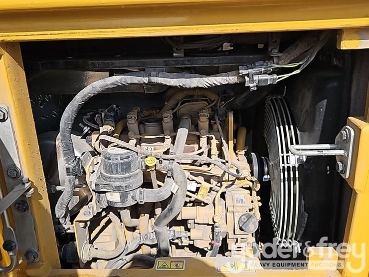 2024-caterpillar-304-image-30
