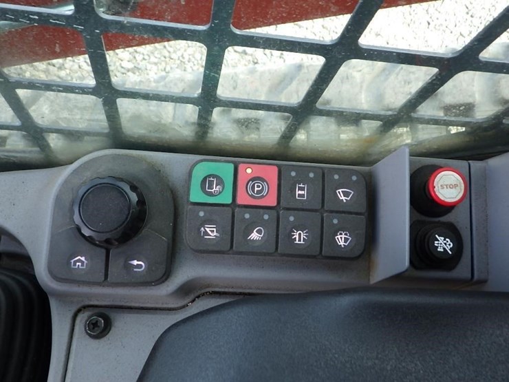 kubota-svl75-3-image-33
