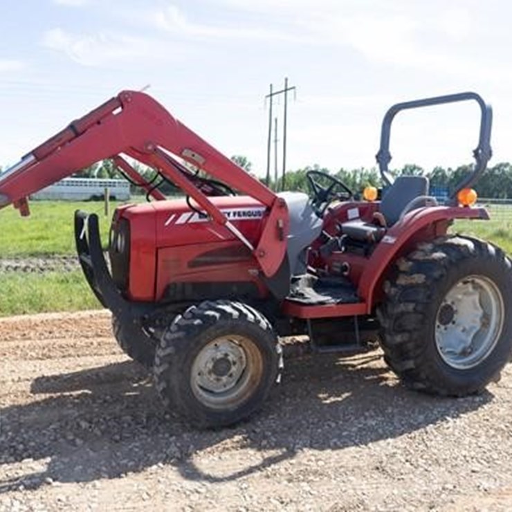 MASSEY-FERGUSON 1540