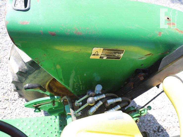 john-deere-2355-image-11