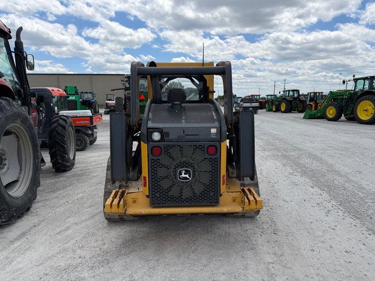 deere-333e-image-17