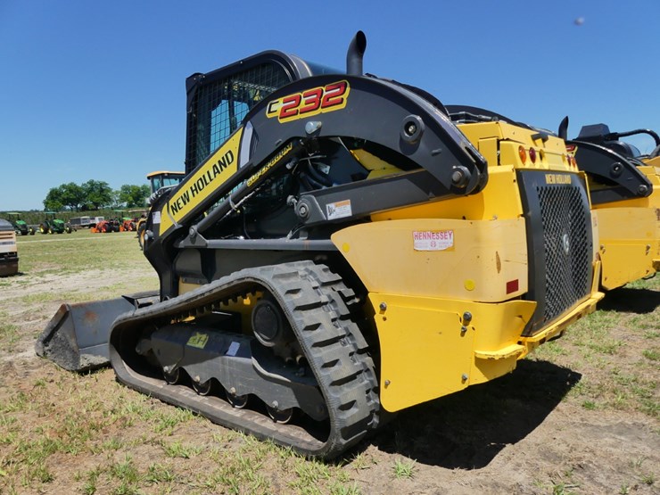 new-holland-c232-image-4