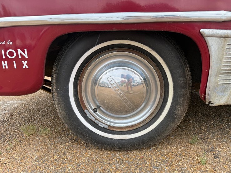 #9054-•-1950-dodge-coronet-image-13