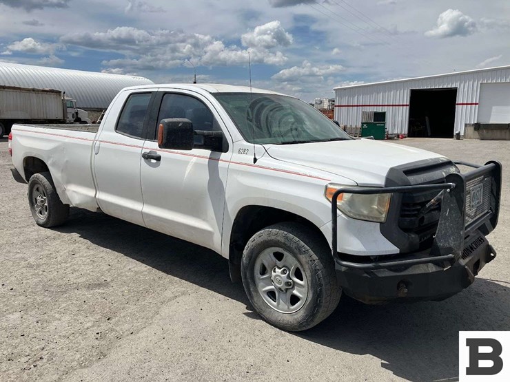 2017-toyota-tundra-image-2