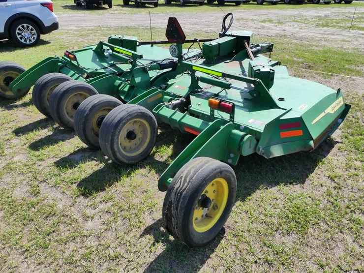 2024-john-deere-fc15r-image-4