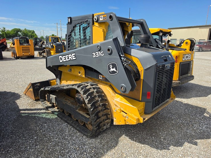 2018-deere-331g-image-14