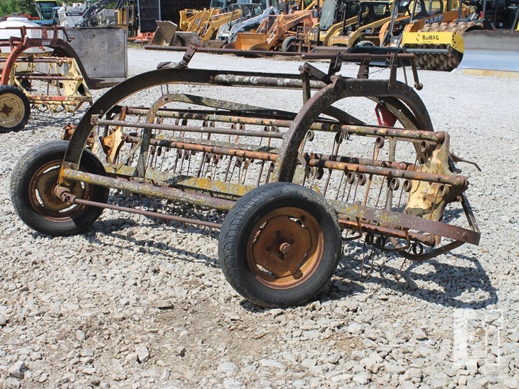 new-holland-9484-image-5
