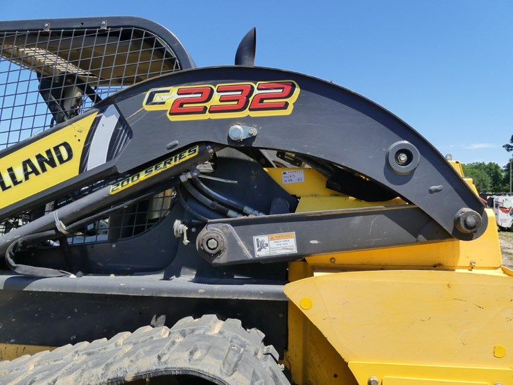 2018-new-holland-c232-image-8