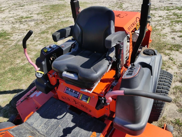 bad-boy-zero-turn-mower-image-10
