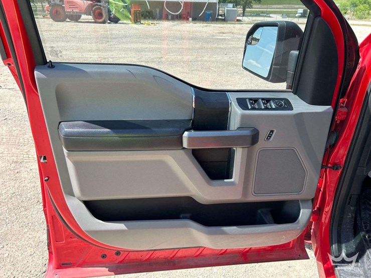 2017-ford-f150-image-11
