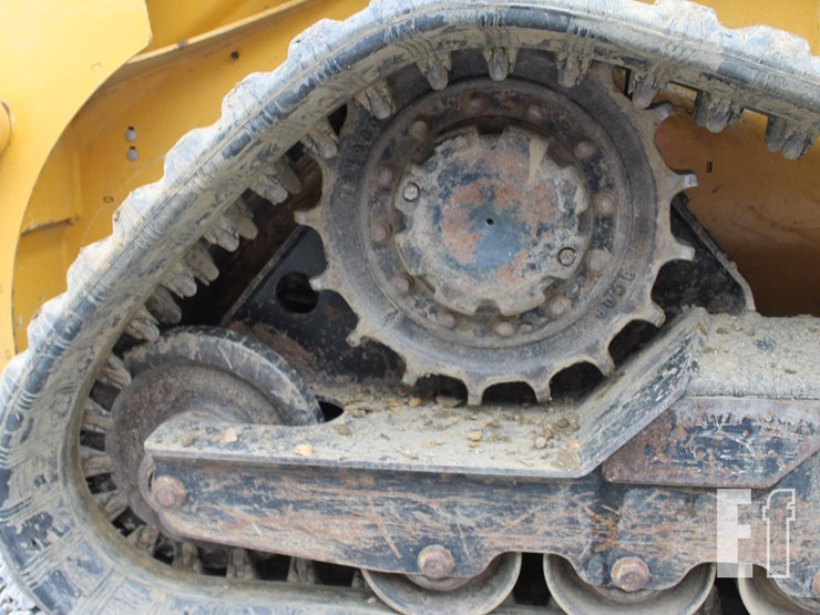 deere-317g-image-14