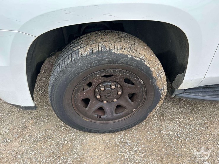 2020-chevrolet-tahoe-image-24