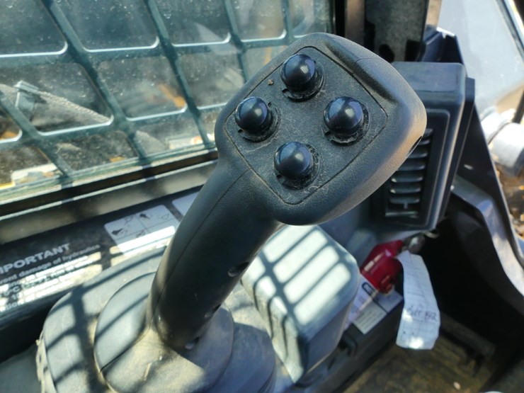 2021-deere-325g-image-14