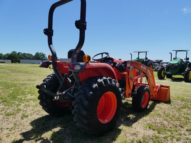 2014-kubota-l3901-image-3